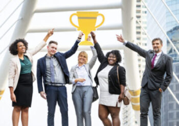 Successful business people in the city Challenge entreprise